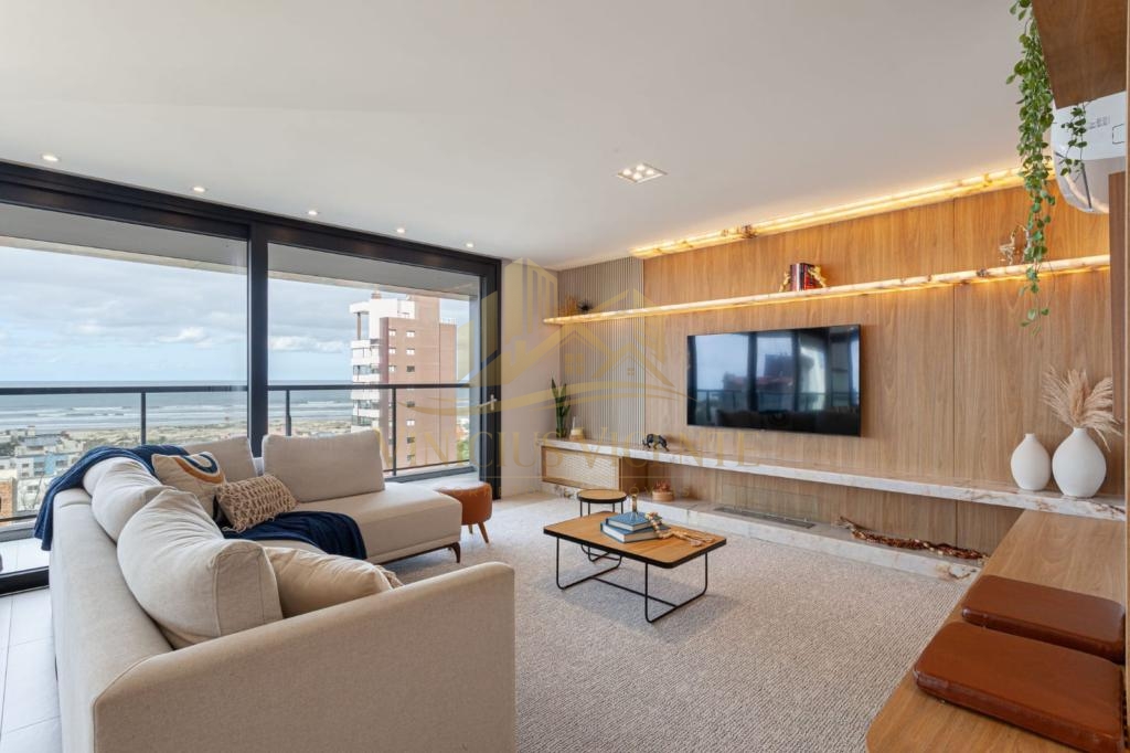 Apartamento 4 Quartos